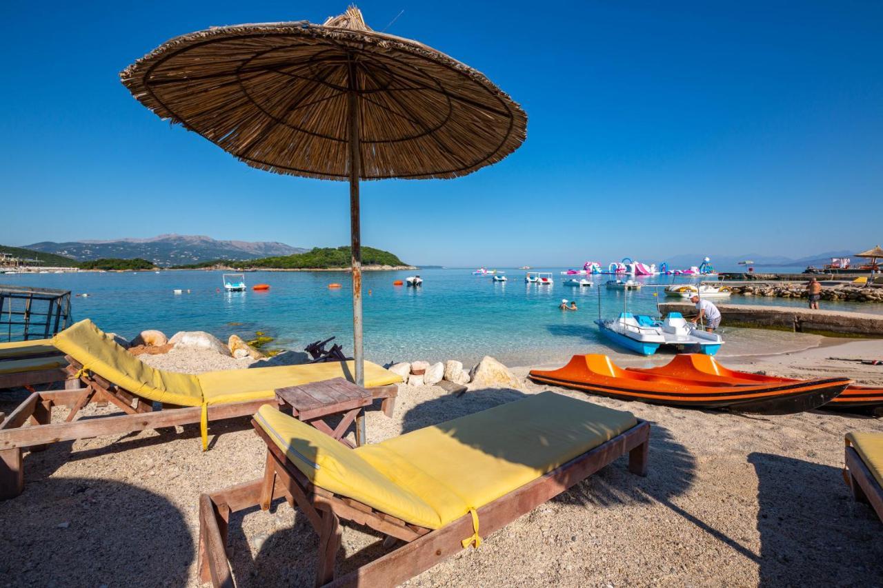 Hotel New Crystal Ksamil Exterior photo